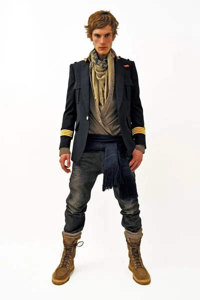 Look 13